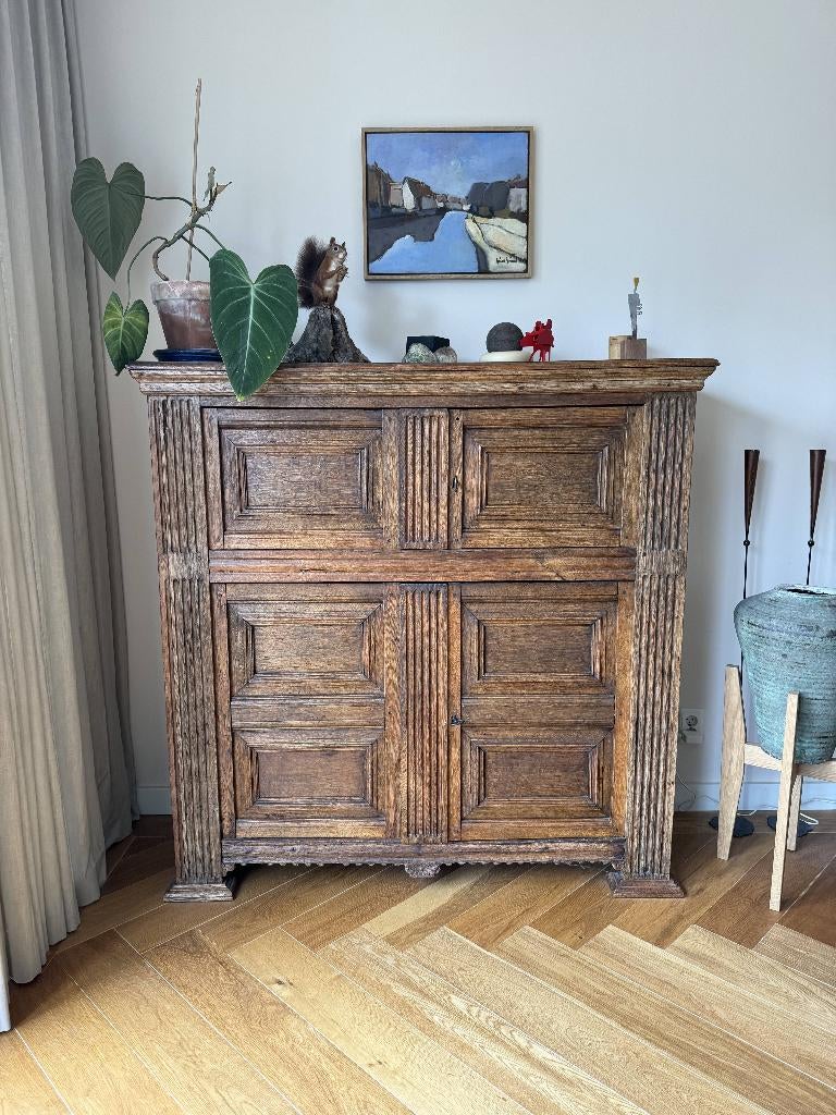 17e Eeuwse massief eiken kast, Antiek en Kunst, Ophalen