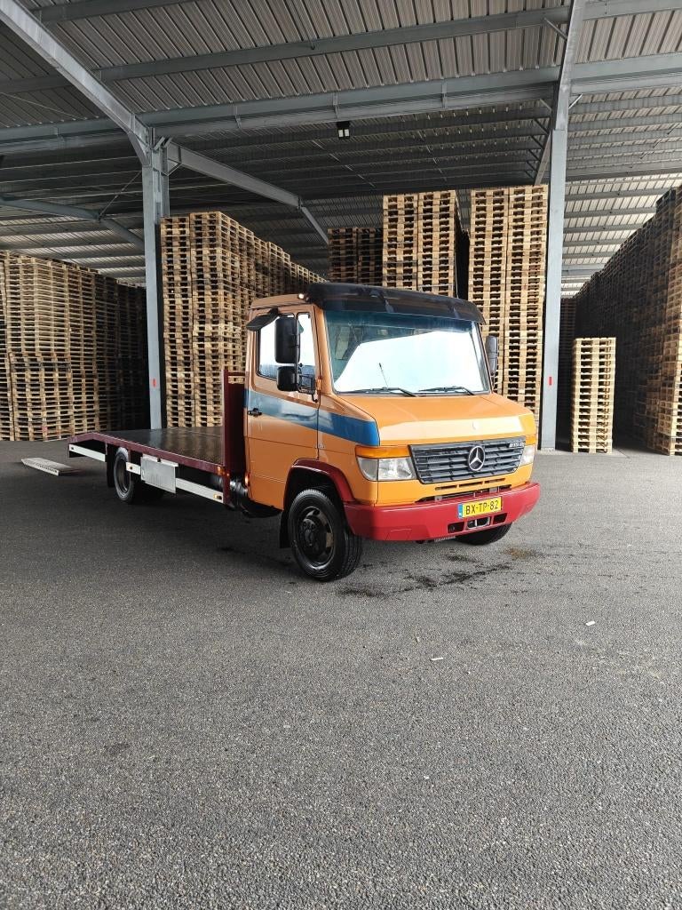 Mercedes 815D oprijwagen, Ophalen