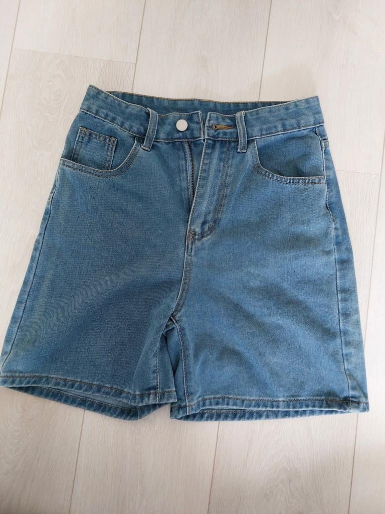 Korte spijkerbroek lichtblauw, xs, 34, Kleding | Dames, Spijkerbroeken en Jeans, Ophalen, Blauw, Zo goed als nieuw, W27 (confectie 34) of kleiner