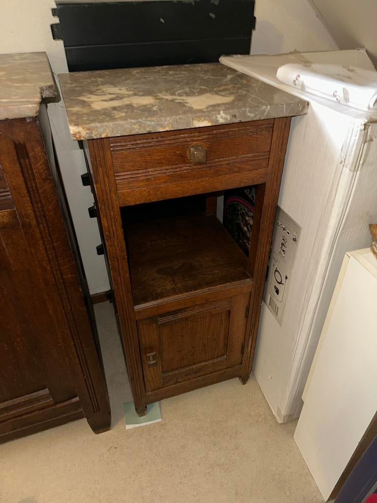 Houten bijzetkastje met marmeren blad, Antiek en Kunst, Ophalen of Verzenden