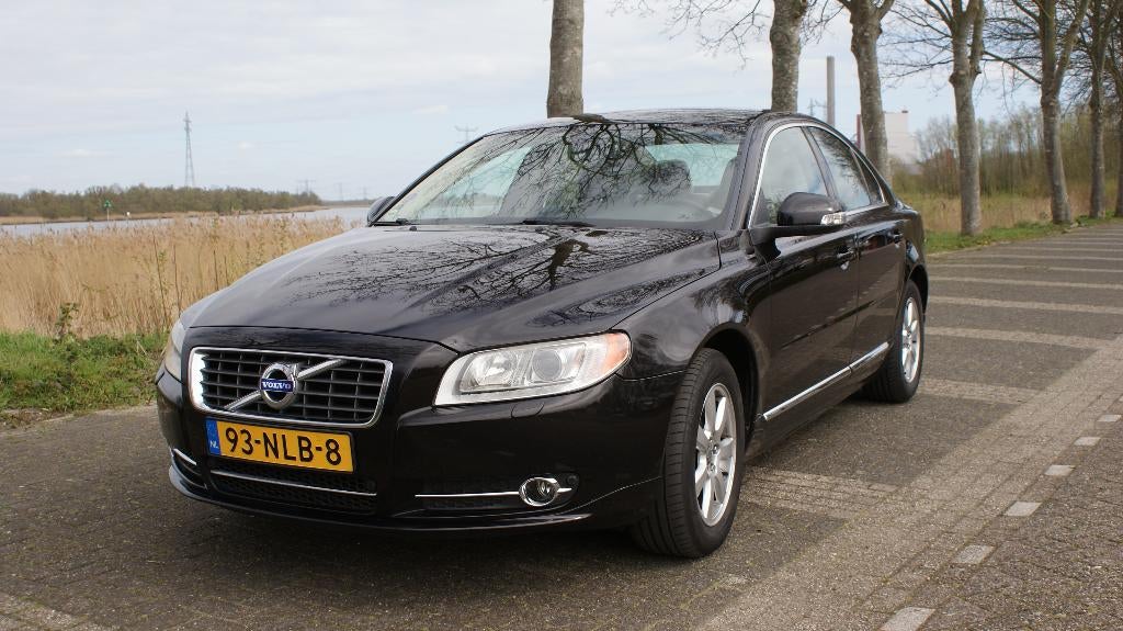 Volvo S80 2.0 T Limited 2010 Zwart, Euro 5, 1800 kg, Beige, 4 cilinders