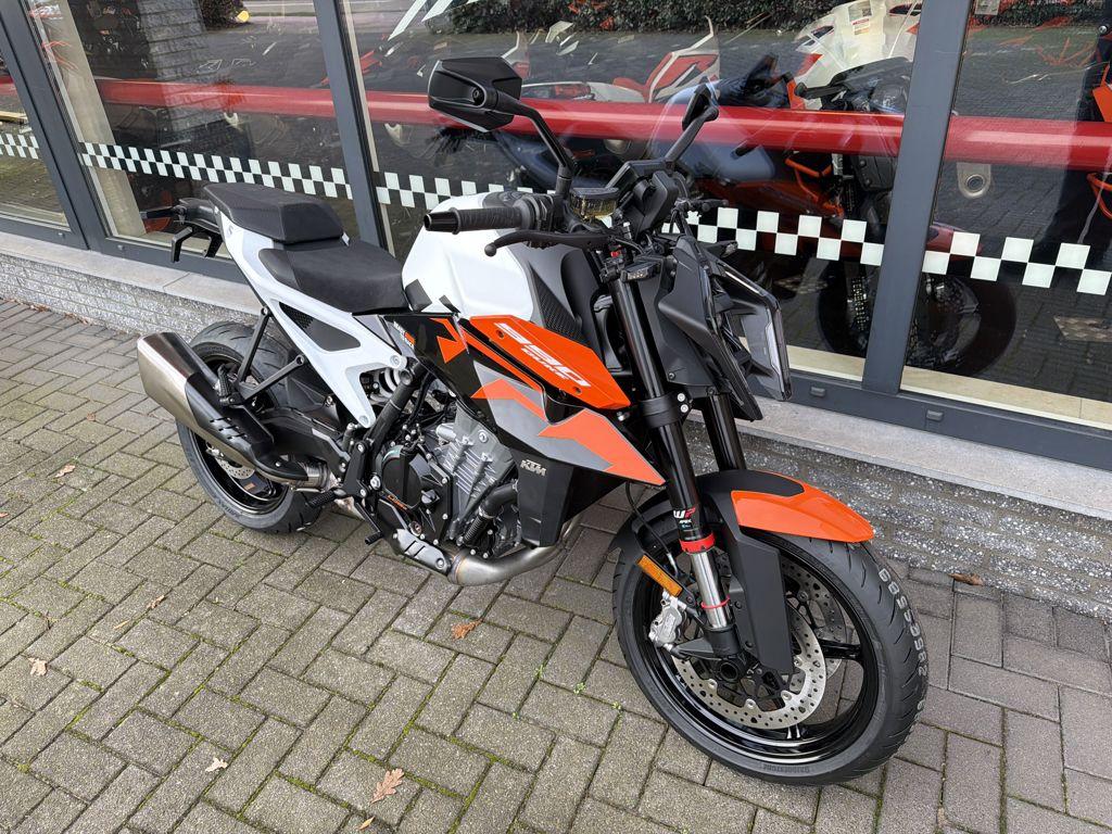 KTM 990 DUKE 2026 - foto 2