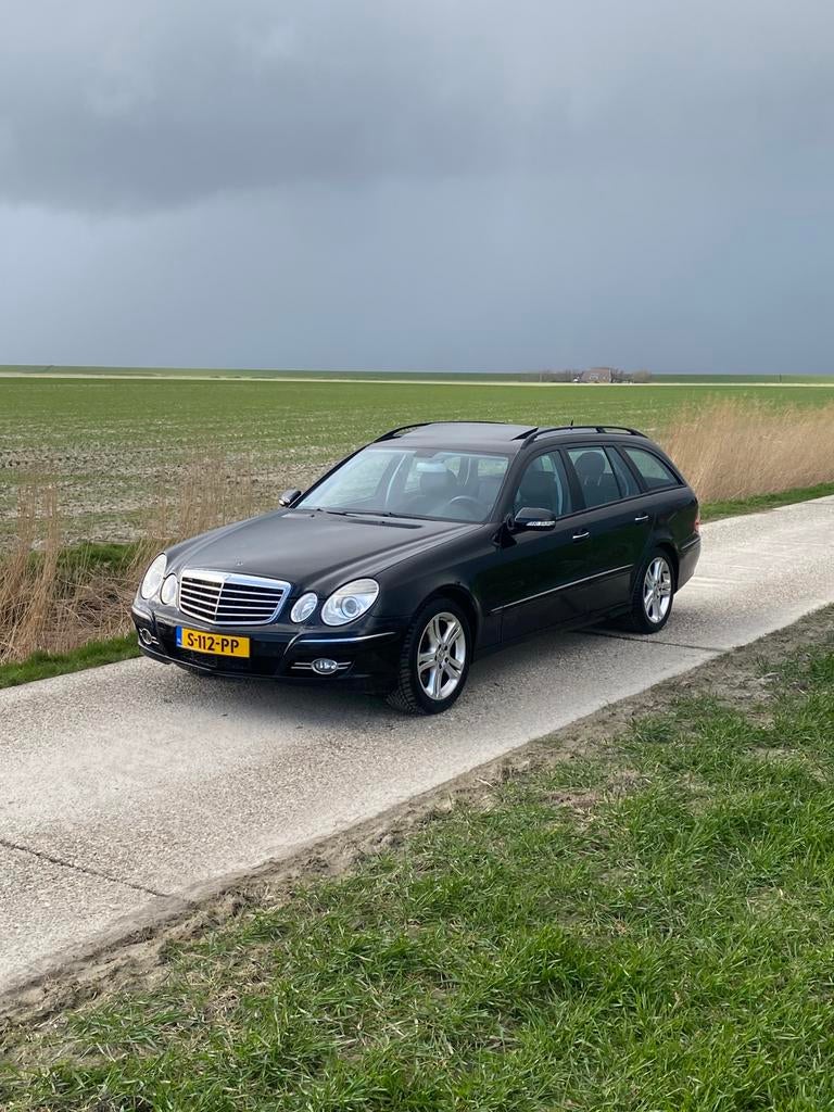 Mercedes-Benz E-Klasse 3.0 CDI E280, Auto's, Automaat, Achterwielaandrijving, Zwart, Leder