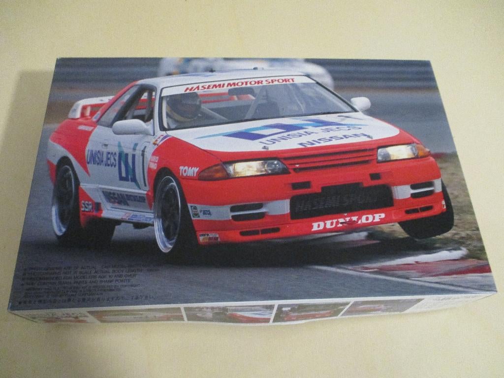Fujimi  Unisia JECS skyline, Hobby en Vrije tijd, Modelbouw | Auto's en Voertuigen, Fujimi, Auto, Groter dan 1:32, Ophalen of Verzenden