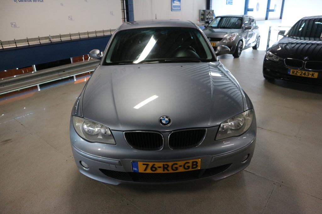 BMW 1-serie 118i / Keurige wagen / Nap km stand ! ! !, 1-Serie, Achterwielaandrijving, 4 cilinders, 129 pk