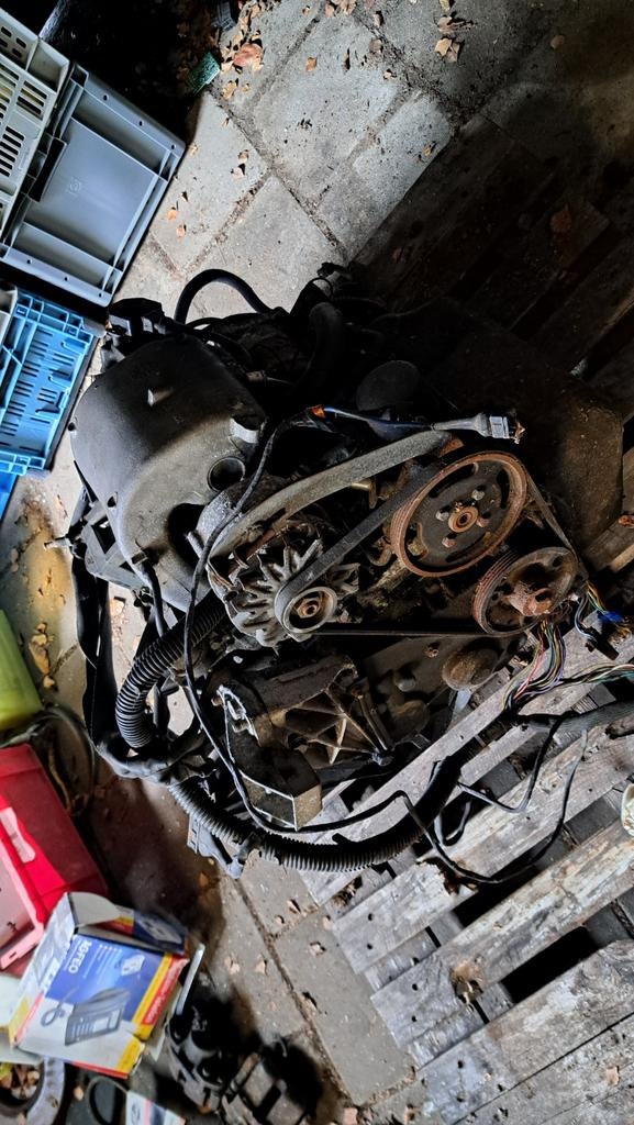 Motor 1.9 DFZ Peugeot 205 CTI Gentry Rallye 105pk, Auto-onderdelen, Ophalen, Peugeot