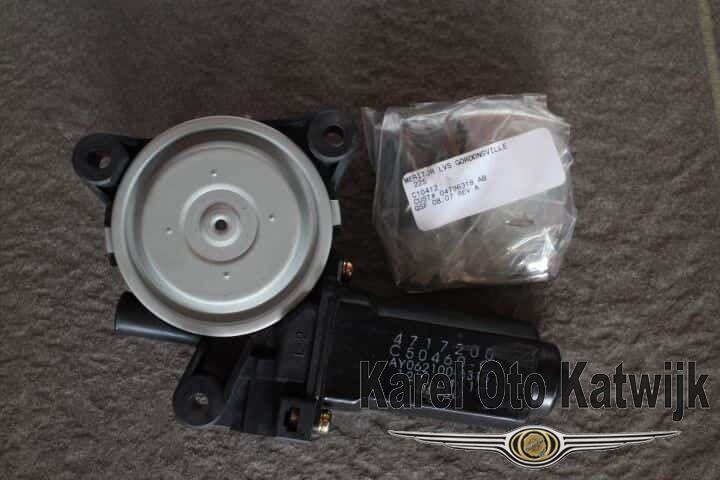 Raammotor rechts voor Chrysler Voyager / Grand Voyager, Auto-onderdelen, Ruiten en Toebehoren, -, -, Nieuw, Ophalen of Verzenden