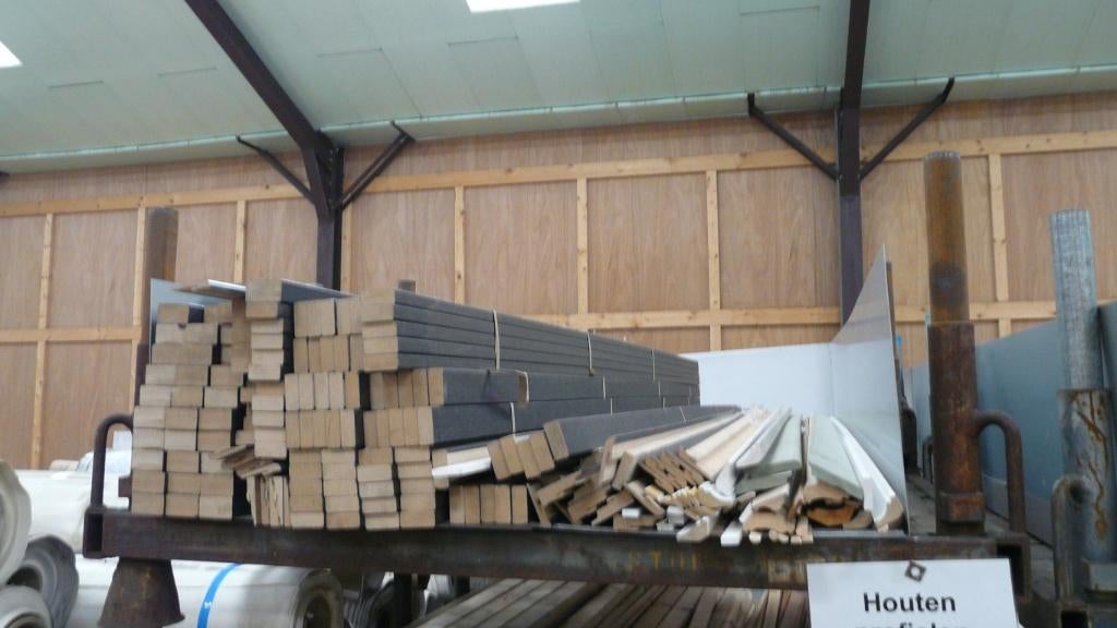 Partij houten profielen, plinten, hoekprofielen., Ophalen, Minder dan 25 mm, Nieuw, 200 tot 250 cm
