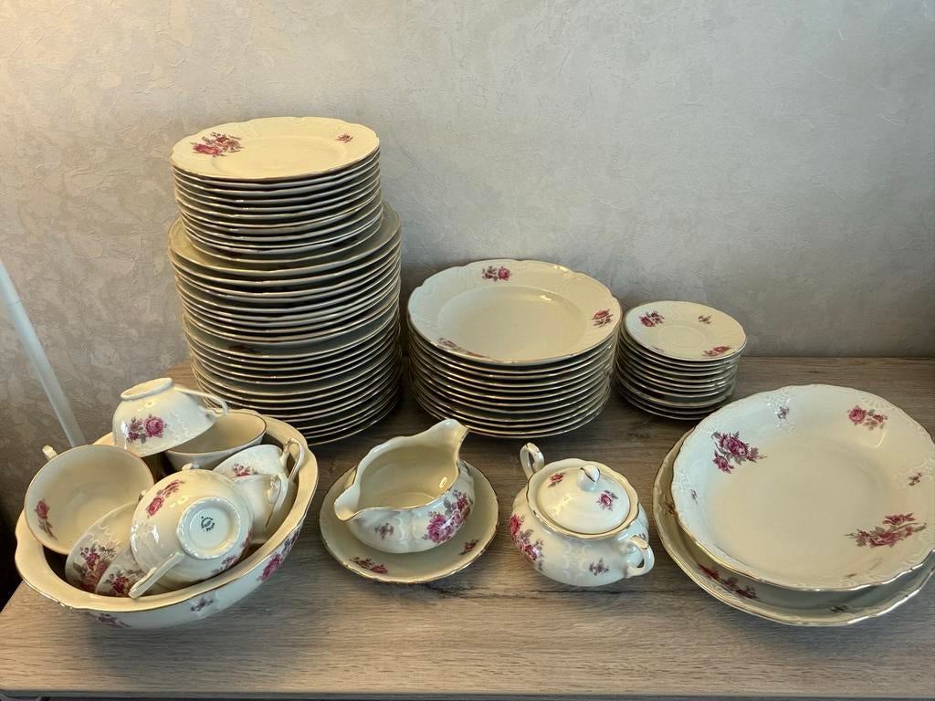 Prachtig Vintage Servies met Rozenmotief, Ophalen