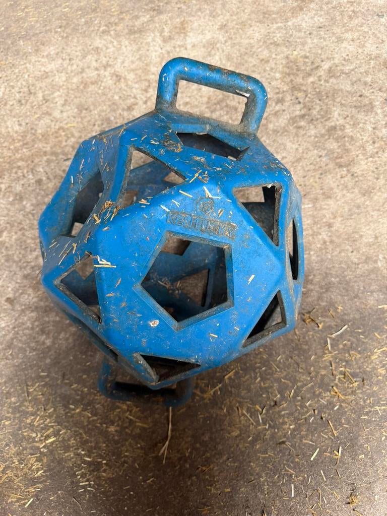 Kentucky hooibal, Dieren en Toebehoren, Paarden en Pony's | Overige Paardenspullen, Ophalen of Verzenden, Zo goed als nieuw, Overige soorten