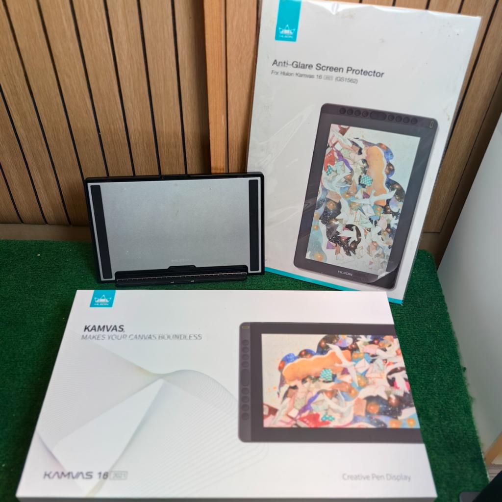 Huion Kamvas 16 2021 - In Nette Staat, Huion, Zo goed als nieuw, Support@huion.com, Huion Animation Technology Co., Ltd.
No. 128, Jinshui Road, Zhengzhou, Henan
China