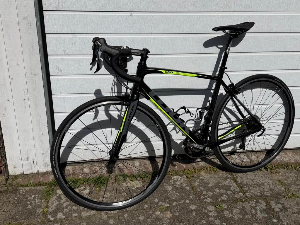 Look 566 carbon racefiets, in nieuwstaat, Fietsen en Brommers, Fietsen | Racefietsen, Carbon, Zo goed als nieuw, Meer dan 20 versnellingen