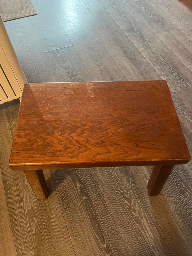 Vintage massieve houten plantentafel, Huis en Inrichting, Tafels | Bijzettafels, Ophalen, Minder dan 45 cm, Minder dan 55 cm, Rechthoekig