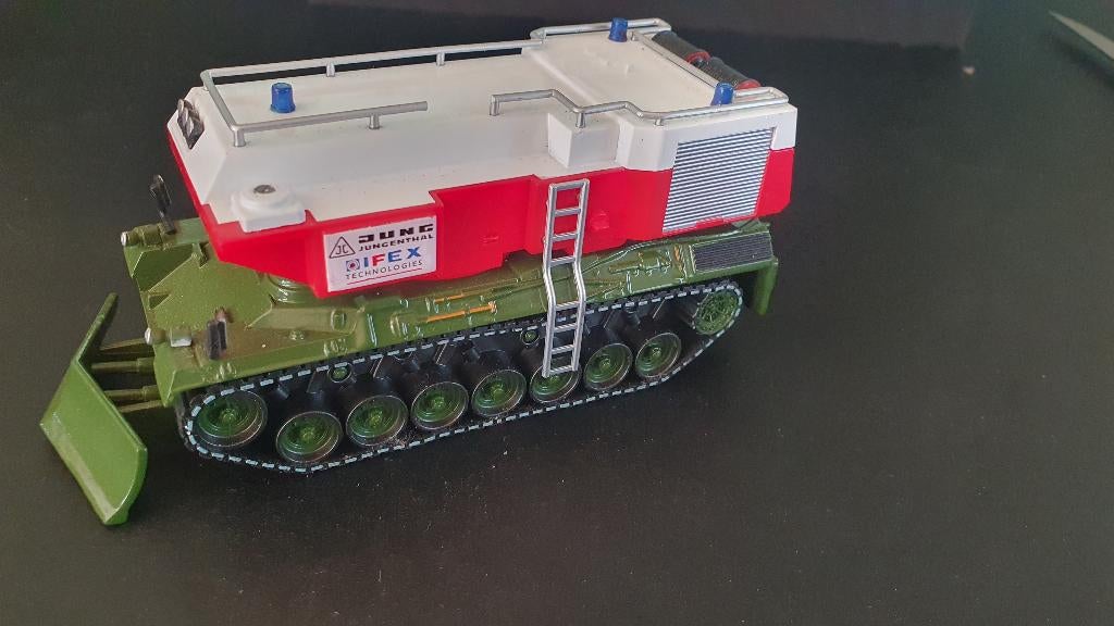 Militaire tank, Ophalen of Verzenden, Zo goed als nieuw, Overige typen