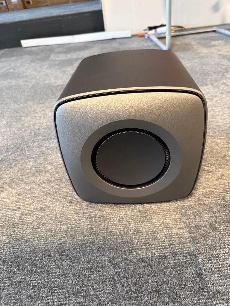 KEF KC62 Subwoofer - Grijs - NIEUWSTAAT, Overige merken, Subwoofer, Ophalen of Verzenden, Zo goed als nieuw