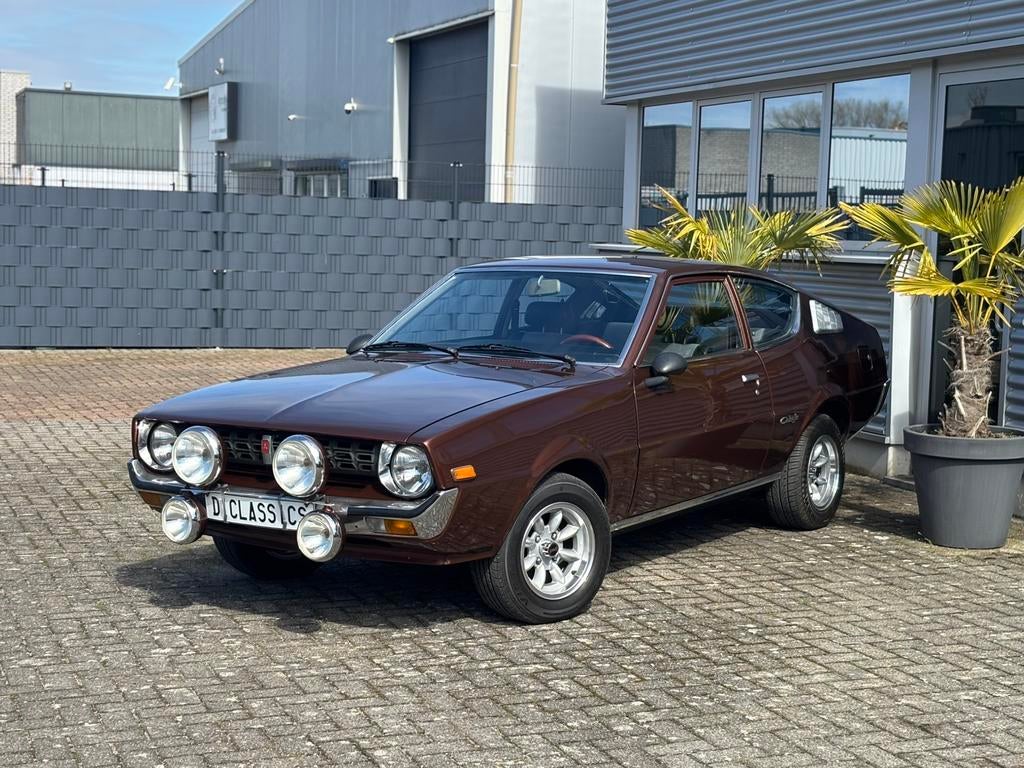 Mitsubishi Celeste 1600ST 1980!!, Auto's, Achterwielaandrijving, Zwart, Bruin, Leder en Stof
