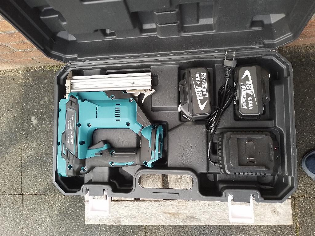 schiethamer T15-30 accutacker spijker/nageltacker 4Ah-18V, Ophalen, Nieuw