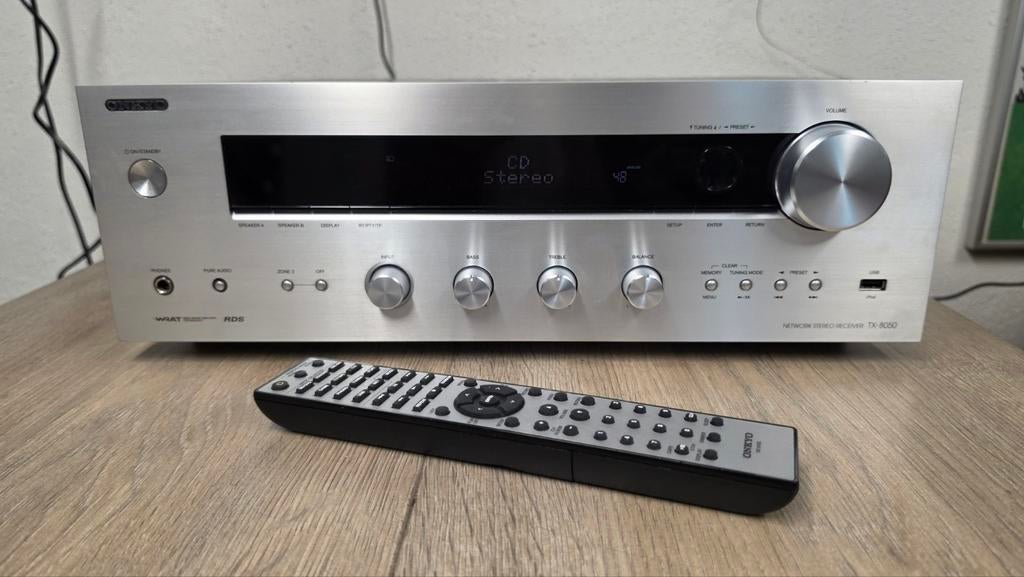 Onkyo TX-8050 Netwerk Stereo Receiver  + afstandsbediening, Info@onkyo.com, Ophalen of Verzenden, Zo goed als nieuw, 120 watt of meer