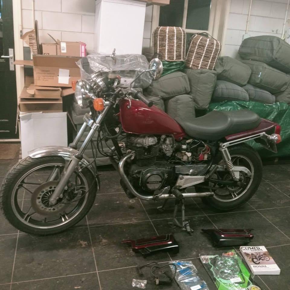 Honda CB450SC Nighthawk uit 1983 met werk, Motoren, 450 cc, 2 cilinders, Particulier, Toermotor