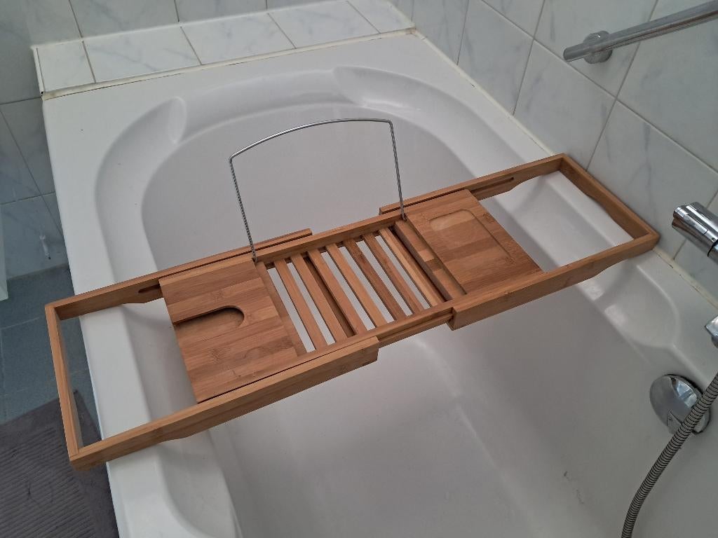 Badrekje bamboe met boekenstandaard Xenos, Ophalen, Overige typen, 50 tot 100 cm, Zo goed als nieuw