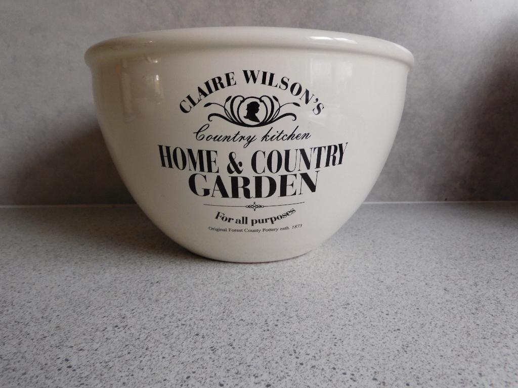 Schaal 22x13 cm. Home & Country Garden Claire Wilson, Ophalen of Verzenden, Overige stijlen, Aardewerk, Schaal of Schalen