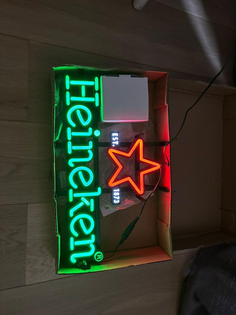 Heineken Neon LED Reclamebord - Nieuw in Doos, Verzamelen, Ophalen, Nieuw, Lichtbak of (neon) lamp