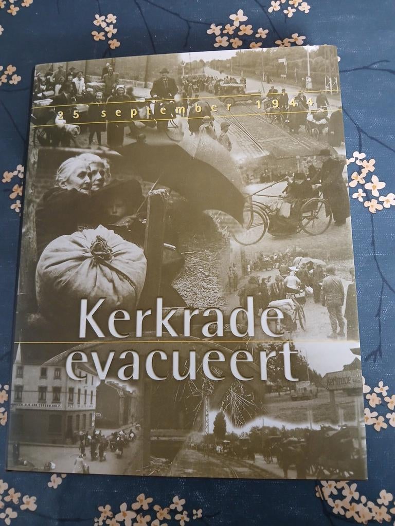 Nieuw Kerkrade Evacueert - 15 september 1944, Boeken, Ophalen