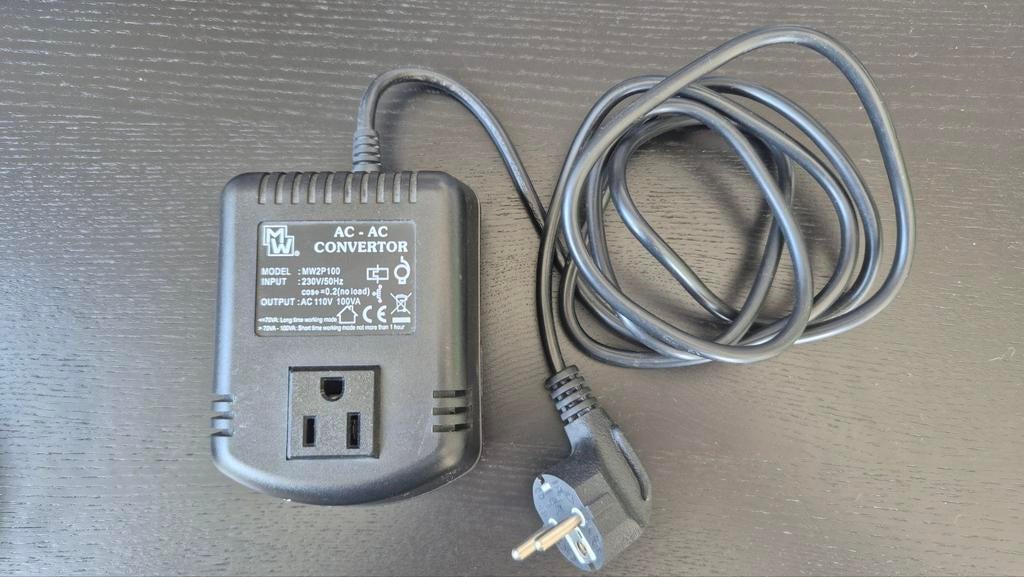 230V naar 110V omvormer met Amerikaanse stekker, Ophalen of Verzenden, Zo goed als nieuw, Overige typen