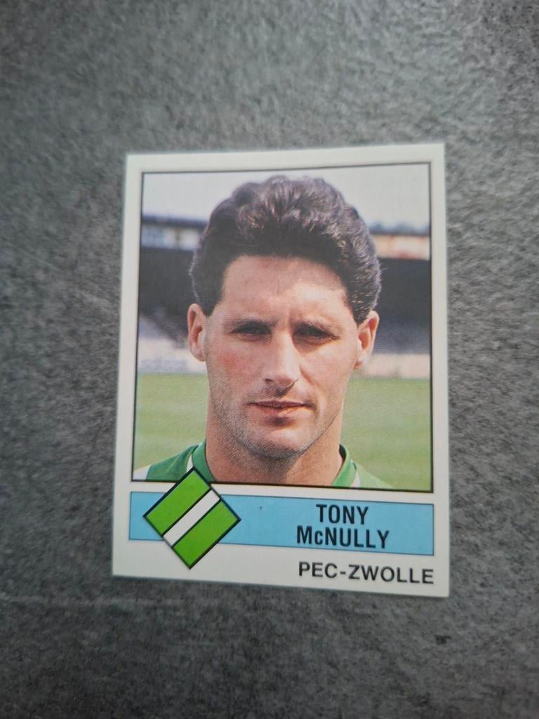 Panini sticker Voetbal 87. Speler Tony McNully PEC-Zwolle., Verzenden, Zo goed als nieuw, Sticker