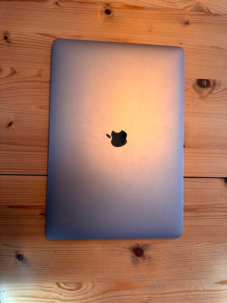 MacBook Pro 16 inch - touchbar - 2019, MacBook Pro, 1 TB of meer, Gebruikt, 2 tot 3 Ghz