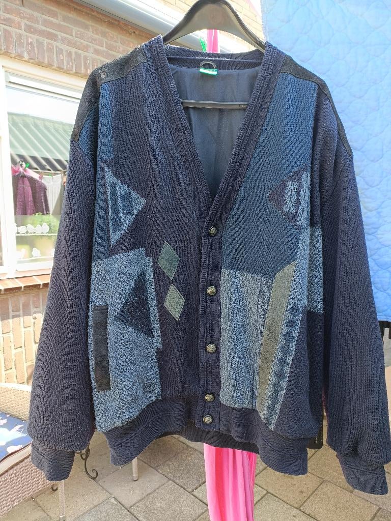 Een donkerblauw gevoerd Heren vest met V-Hals., Kleding | Heren, Blauw, Overige maten, Ophalen of Verzenden, Zo goed als nieuw