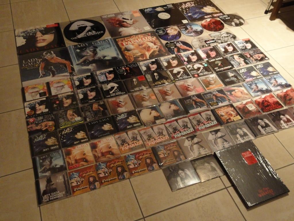 (gezocht) Lady Gaga spullen en Joepie's, Ophalen of Verzenden