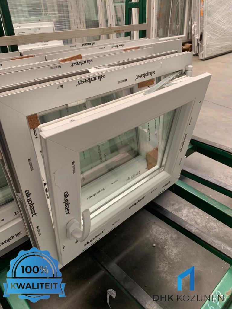 Op voorraad | Kunststof draaikiep raam 600x430, Niet ingevuld, Kunststof, Minder dan 75 cm, Raamkozijn