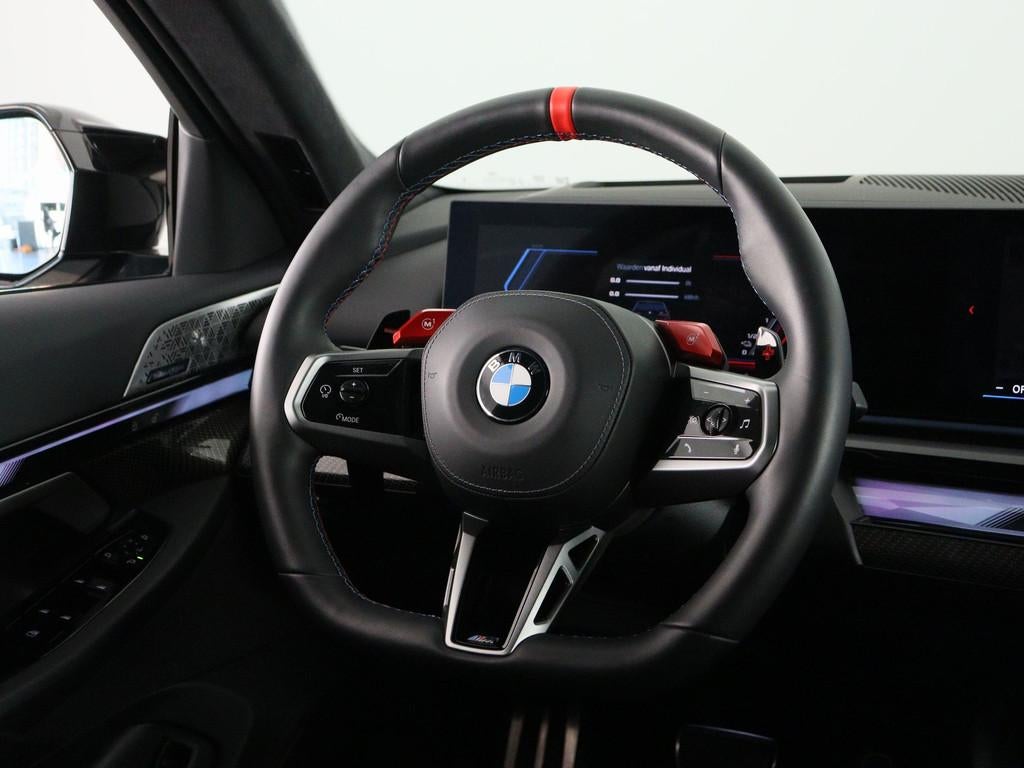 BMW M5 Touring (bj 2025, automaat), Auto's, BMW, Gebruikt, 4395 cc, Overige brandstoffen, Zwart