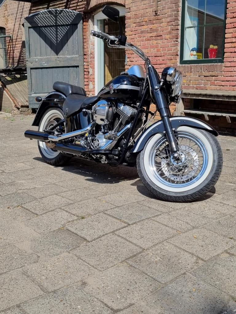 Custom build Harley softail met een zwart randje, Motoren, Motoren | Harley-Davidson, Particulier, Chopper