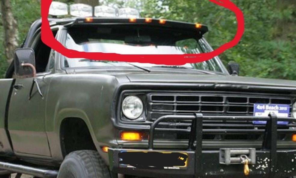 Gezocht : Lund moonvisor sunvisor dodge W200 / D200, Auto diversen, Auto-accessoires, Ophalen, Gebruikt