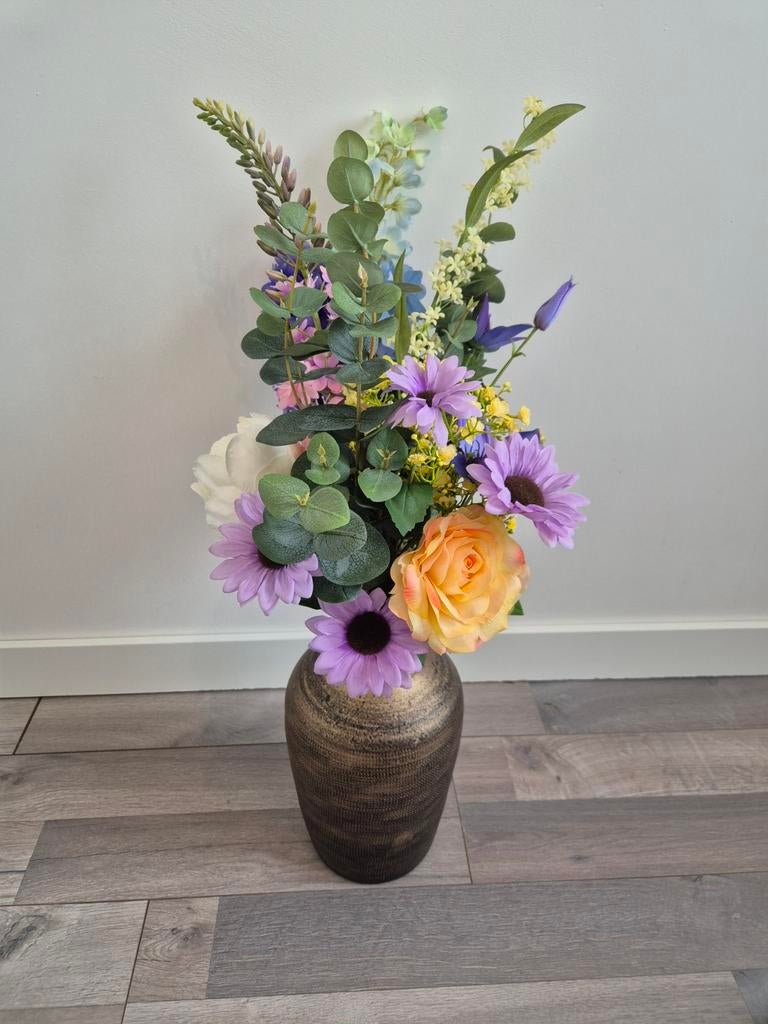 Prachtig kunstbloemen boeket met gouden vaas, Ophalen of Verzenden, Zo goed als nieuw