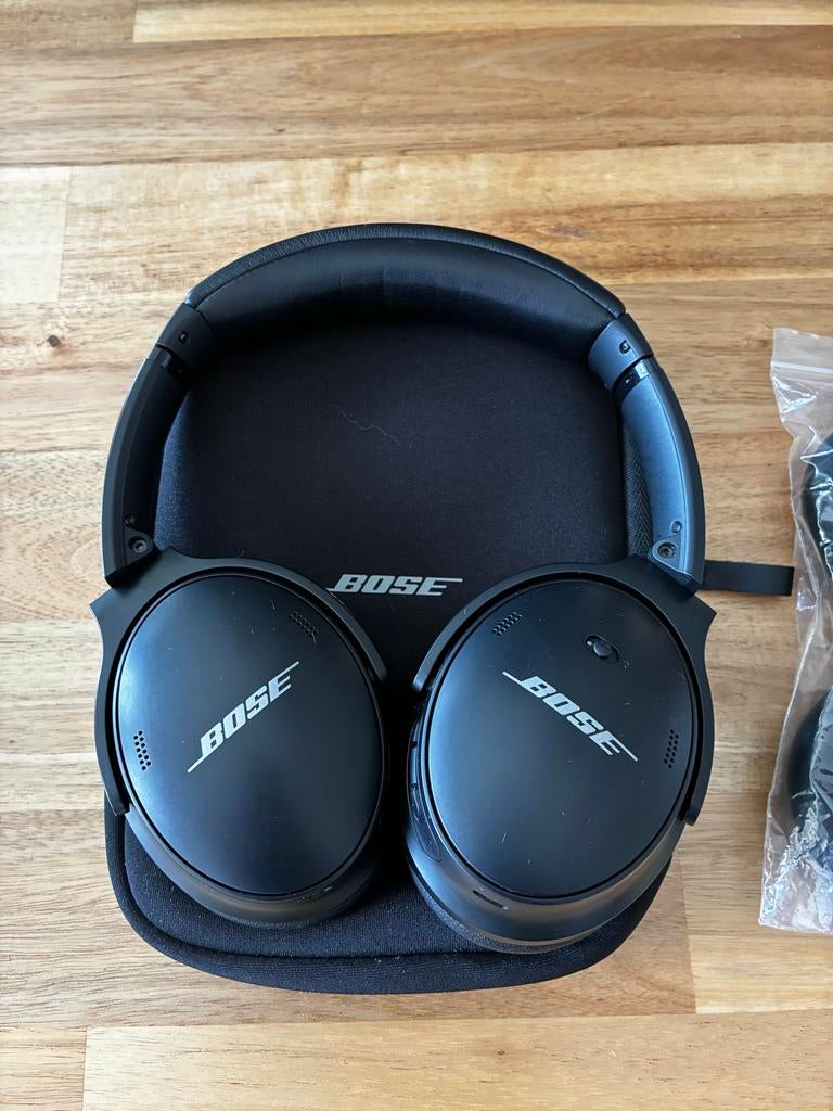 Bose QC45 koptelefoon, Audio, Tv en Foto, Koptelefoons, Overige merken, Gebruikt, Ophalen of Verzenden, Over oor (circumaural)