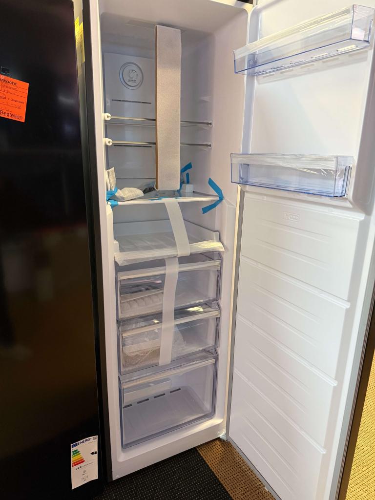 frilec vriezer B-KEUS lichte schade mogelijk, Niet ingevuld, Nieuw, 160 cm of meer, Energieklasse A of zuiniger