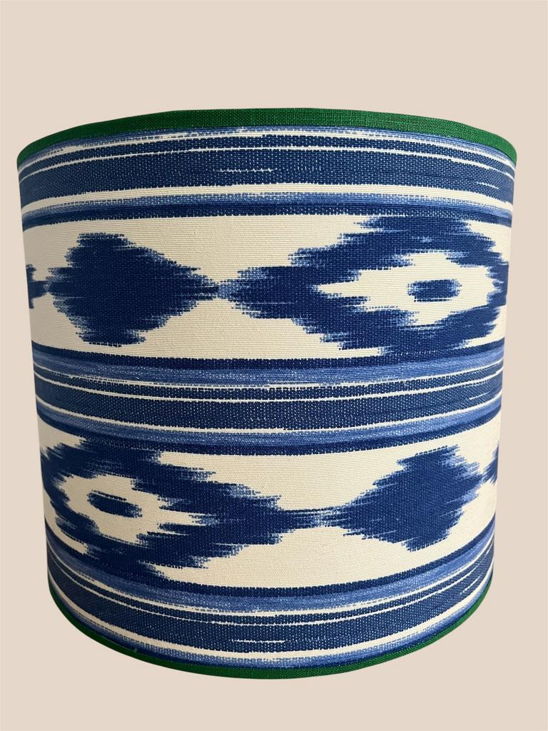 Lampenkap blauw met wit, Huis en Inrichting, Lampen | Lampenkappen, 25 tot 50 cm, Wit, Rond, Ophalen of Verzenden