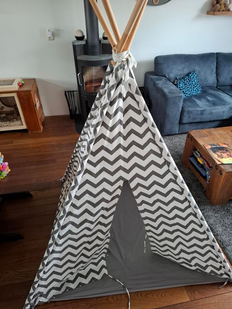 Speeltent wigwam grijs wit, Ophalen, Zo goed als nieuw