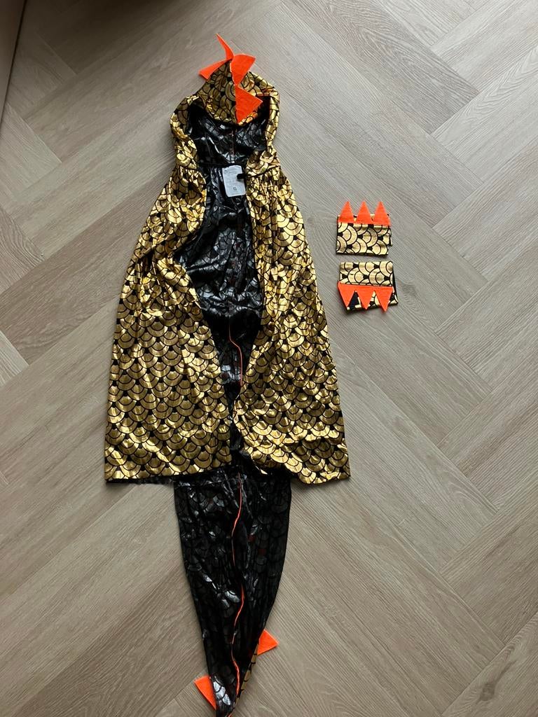 Carnaval gouden drakencape, Ophalen of Verzenden, Zo goed als nieuw, Jongen of Meisje