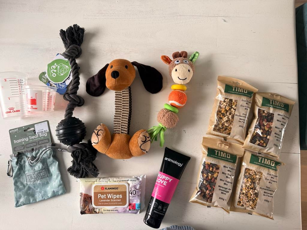 Puppy speelgoed, beloningssnoepjes, shampoo enz nieuw. Bench, Ophalen of Verzenden, Nieuw