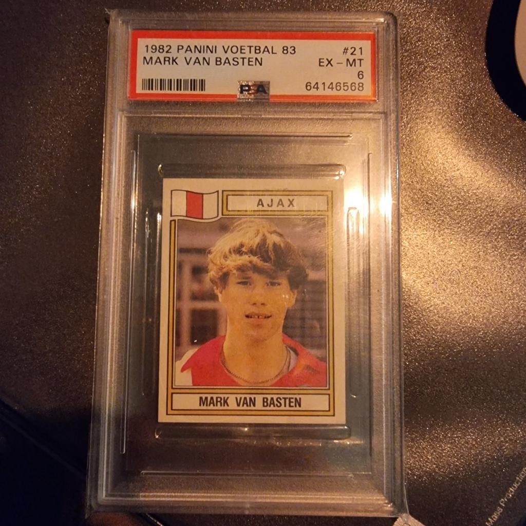 Panini 1982 Voetbal 83 Marco van Basten Rookie Sticker PSA 6, Ophalen of Verzenden, Gebruikt, Ajax, Poster, Plaatje of Sticker