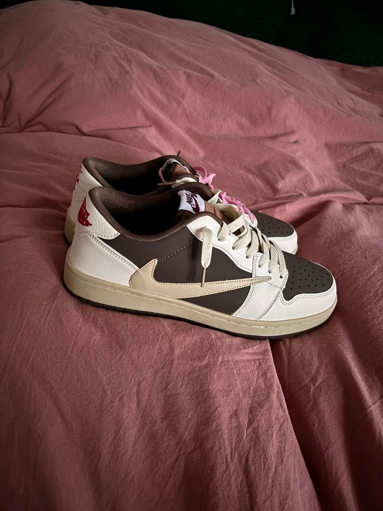 Travis Scott Low Reverse Mocha - Maat 43, Bruin, Ophalen of Verzenden, Nike x Travis Scott, Sneakers of Gympen