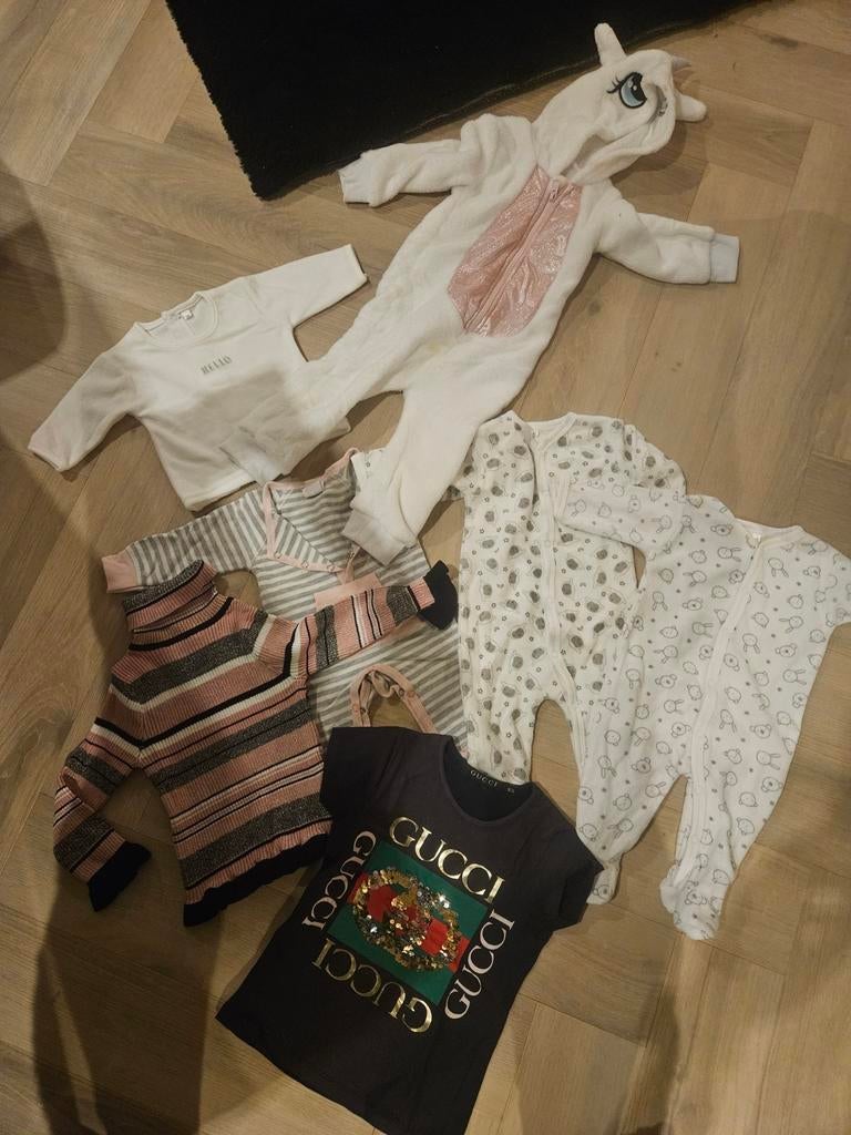 Heel veel baby en meisjes spullen/ kleding, Kinderen en Baby's, Babykleding | Baby-kledingpakketten, Ophalen of Verzenden
