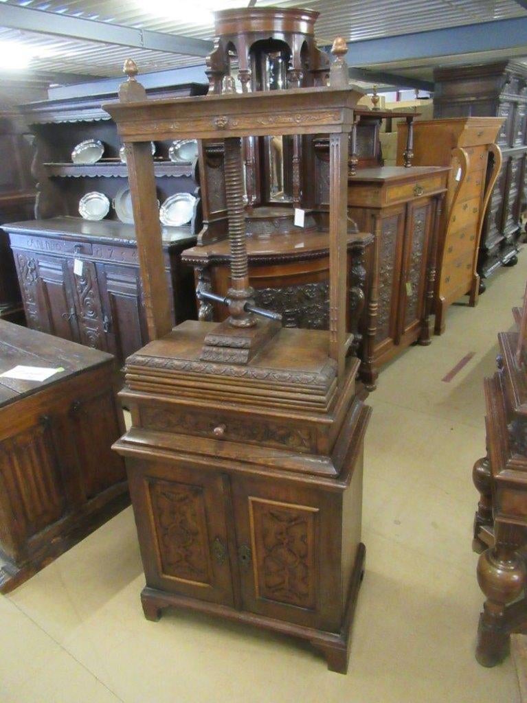 Oer 11596 ANTIEKE 18e eeuwse linnenpers met onderkastje, Antiek en Kunst, Ophalen