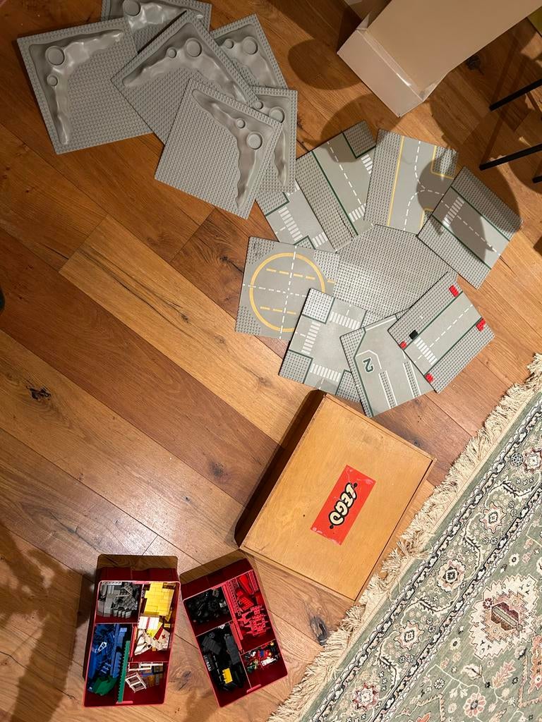 Vintage LEGO met opbergbakken, houten kist en vloerplaten, Ophalen of Verzenden, Gebruikt
