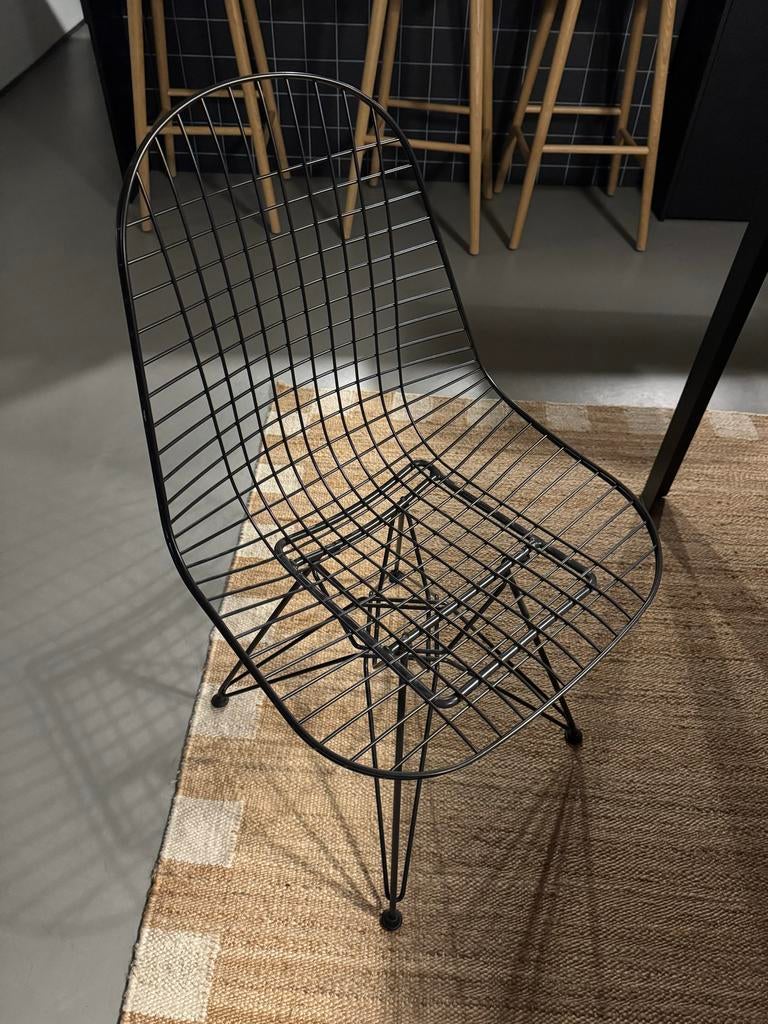 Vitra Wire Chair DSR - Nieuw in originele verpakking, Zwart, Nieuw, Ophalen of Verzenden, Metaal