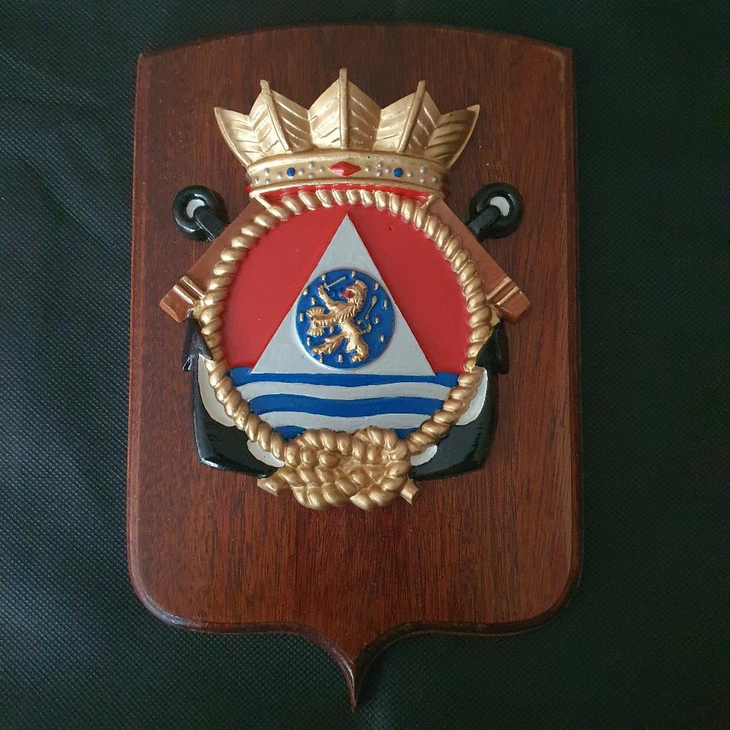 Wapenschild DPKM, Verzamelen, Ophalen of Verzenden, Marine, Nederland, Embleem of Badge